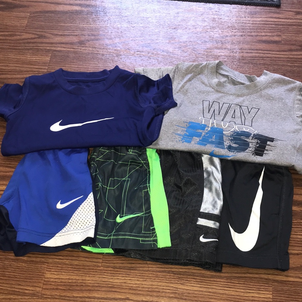 Nike 2T Lot
